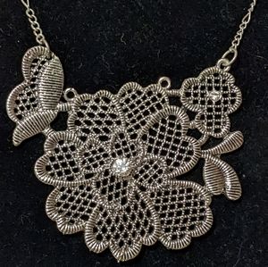 Beautiful Summer Necklace Flowers Butterfly